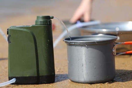 戶外凈水器的外觀、凈化系統(tǒng)、類型和尺寸